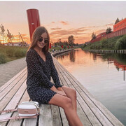  ,   Eva, 22 ,   