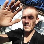  ,   Vito, 44 ,   ,   