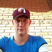  ,  Antonio, 37