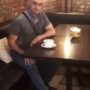   ,  Kenan, 44