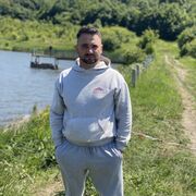  ,  Taras, 30
