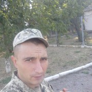  ,  Alex, 32