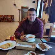  ,  Oleg, 34