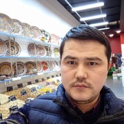  ,  Lochinbek, 35