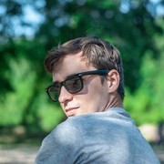  ,  Erik, 33