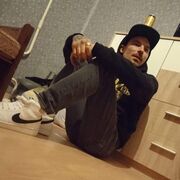  ,   Viktors, 32 ,   ,   