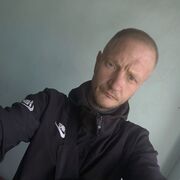  ,   Denis, 39 ,     , c , 