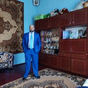  ,   Nikolas, 46 ,   ,   