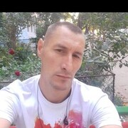  ,  Igor, 44