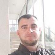  ,  Viktor, 36