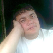  ,   Viktor, 42 ,   
