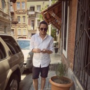  ,   Gruzin, 32 ,   