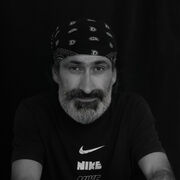  ,  Davit, 46