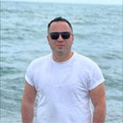  ,   Niel Steve, 49 ,   c 