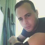  ,   Viktor, 33 ,   c 