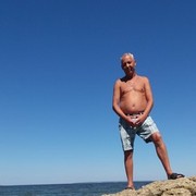  ,   Valeri, 61 ,     , c 