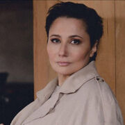  -,  Kate, 43