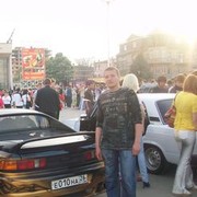  ,   Alex, 35 ,   