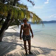  ,   Den, 40 ,  
