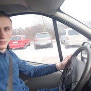  ,  Dima, 28