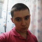   ,  Denis, 32
