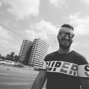  ,  Kristian, 32