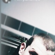  ,  Alex, 25
