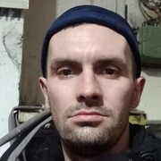  ,  Aleksandr, 37