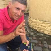  ,  Alex, 40