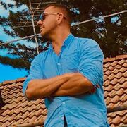  Gournai,  Alex, 40