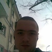  ,   Yasha, 37 ,  