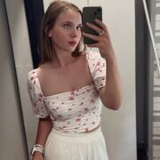  , 