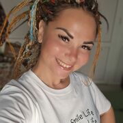  ,   KikiMora, 39 ,   c 