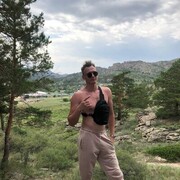  ,  Hustafford, 21