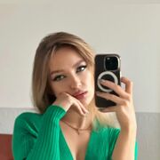  , 