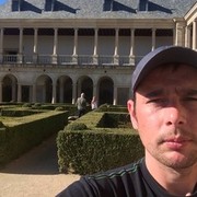  ,   London, 40 ,   