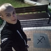  ,  Nikolas, 34