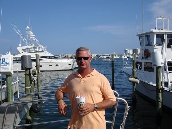  18293923  David beckha, 60 ,    Alamo