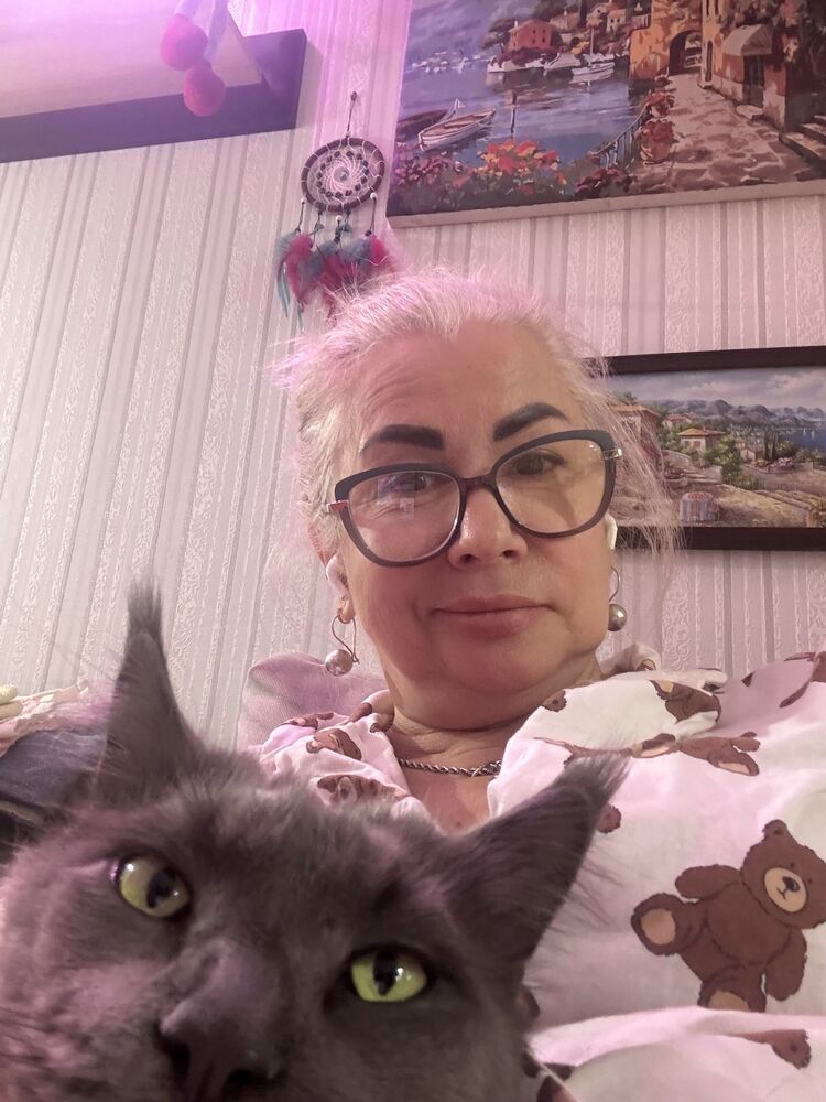  ,   Maryna, 54 ,   