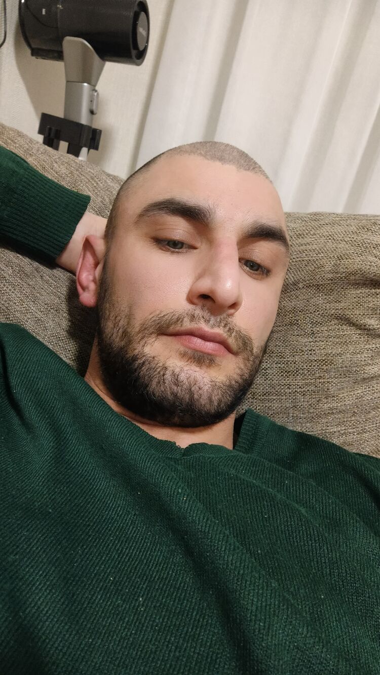  49123993  , 32 ,    