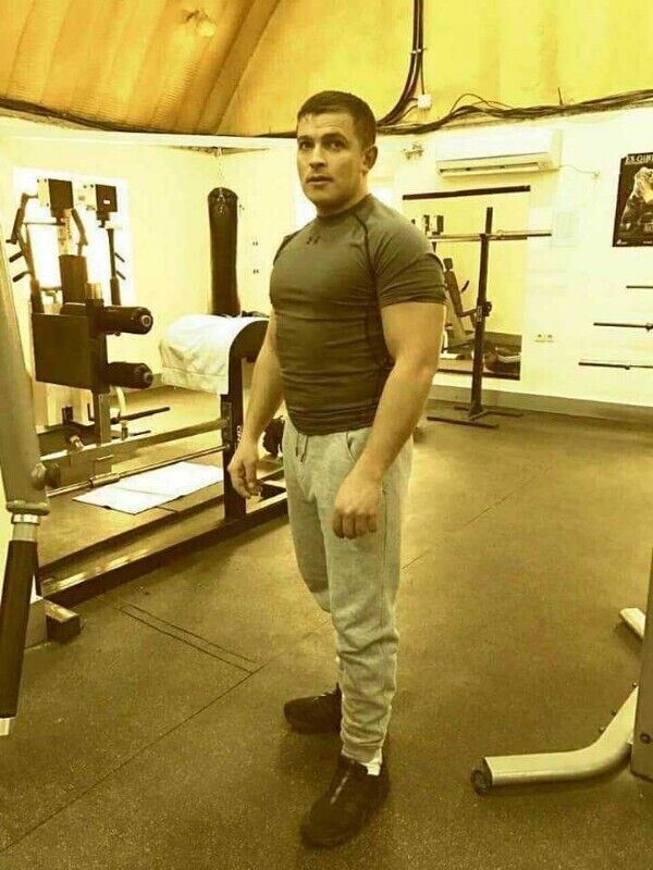  20530263  Narek, 36 ,    