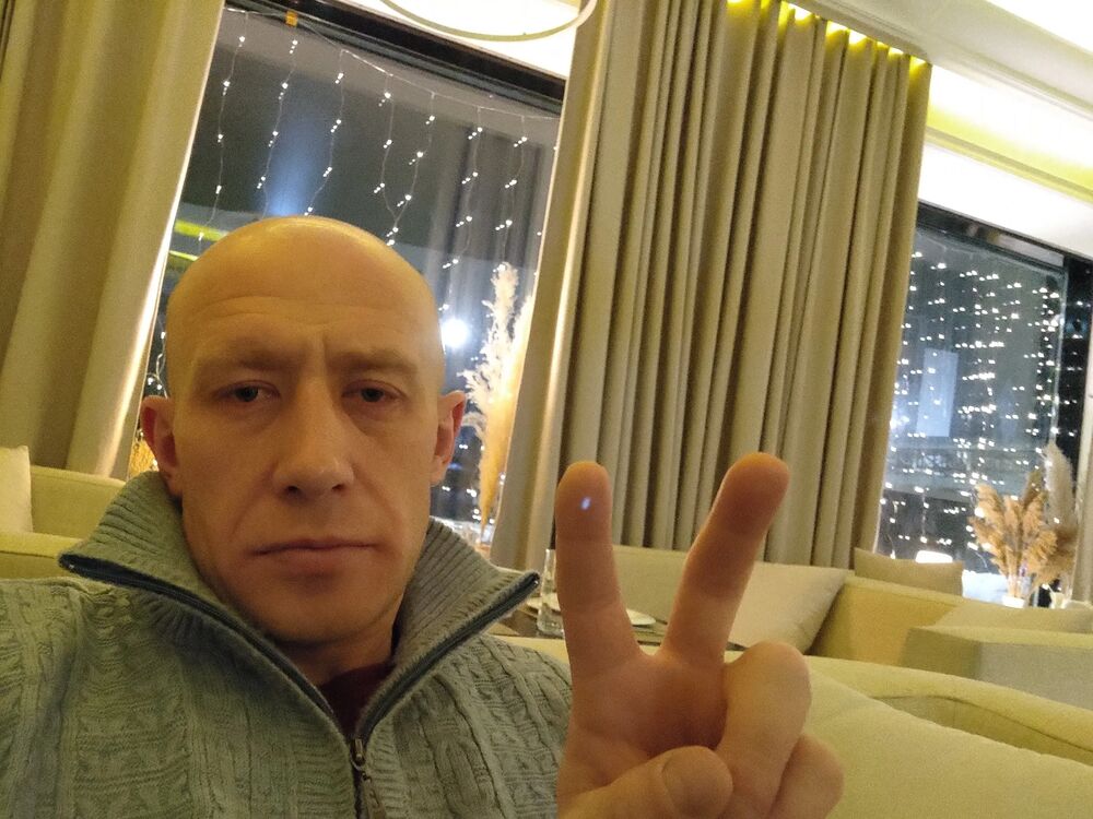  51022193  EVGENIY, 39 ,    