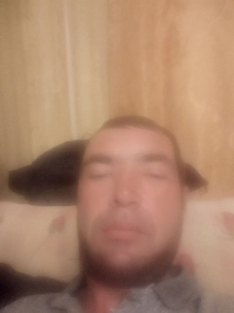  38277573  Azim, 35 ,    