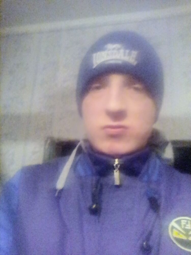  ,   Segei, 28 ,   