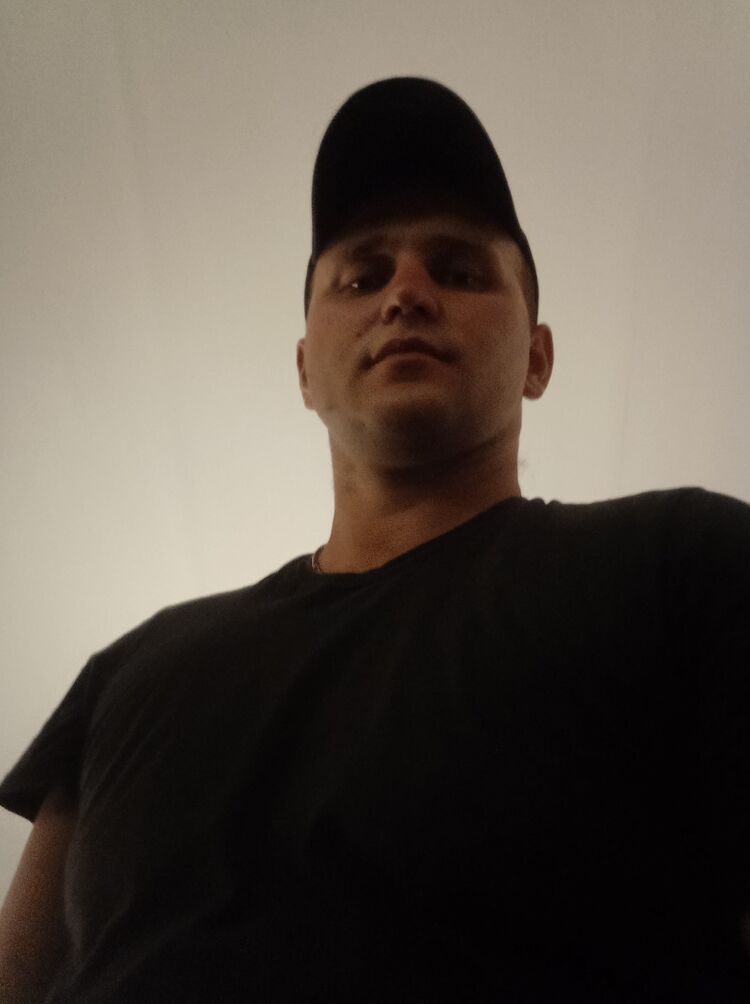  ,   Oleg, 31 ,   ,   
