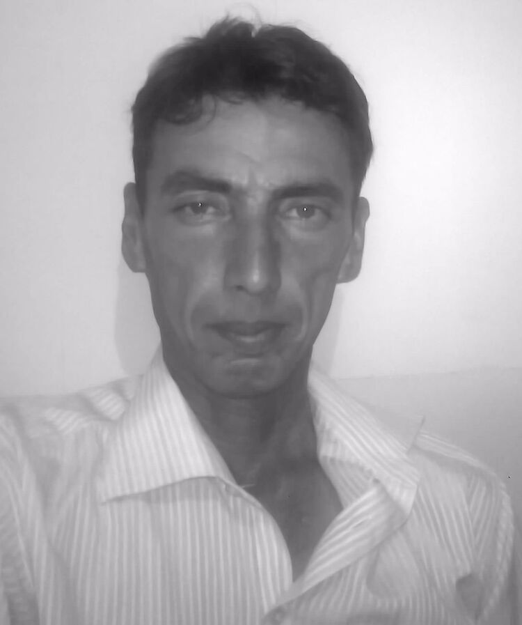  7712763  Rusnam, 48 ,    