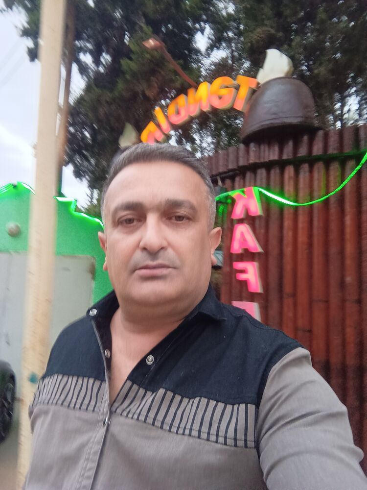  48419953  Ilqar, 51 ,    