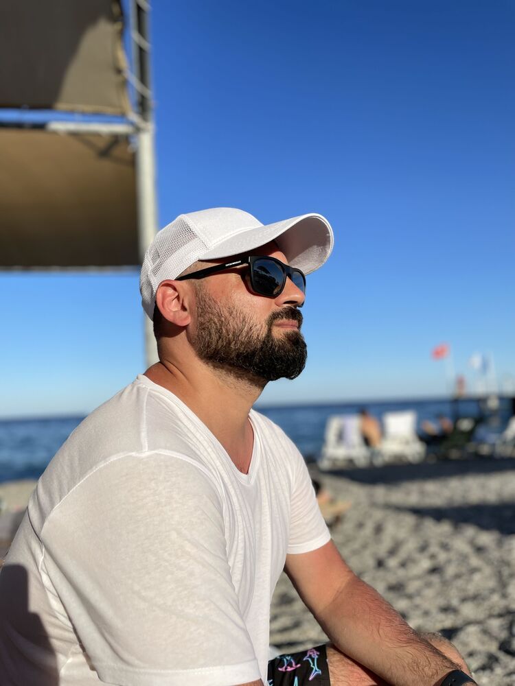  38552143  Den, 38 ,    -