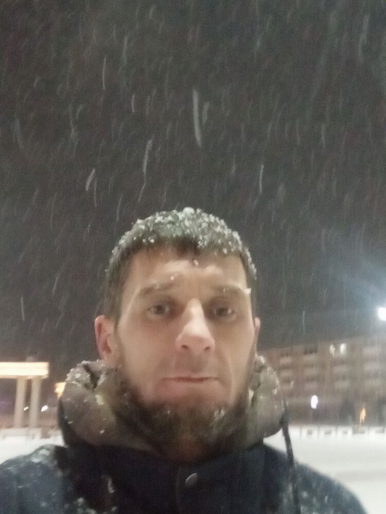  49071363  Makes, 37 ,    