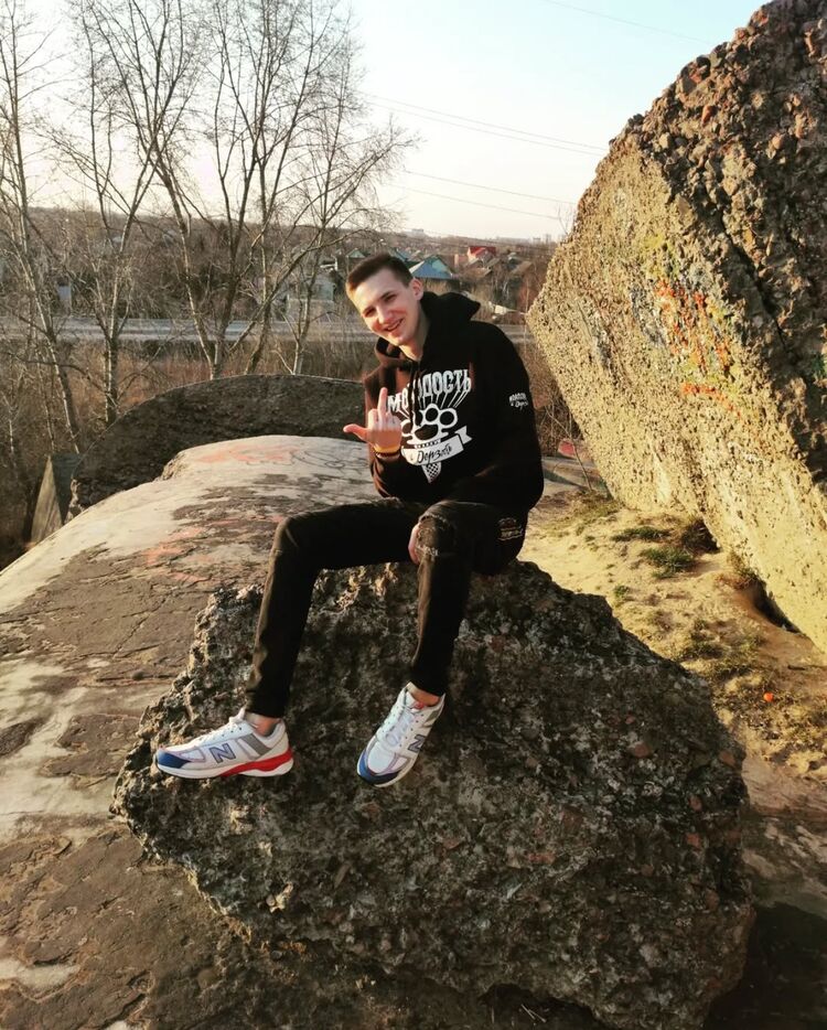  54485813  Davidmaiskii, 22 ,    